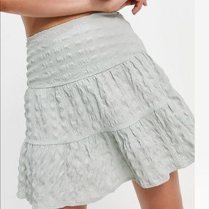 NWOT- Size 10 Tall mini skirt in sea foam green